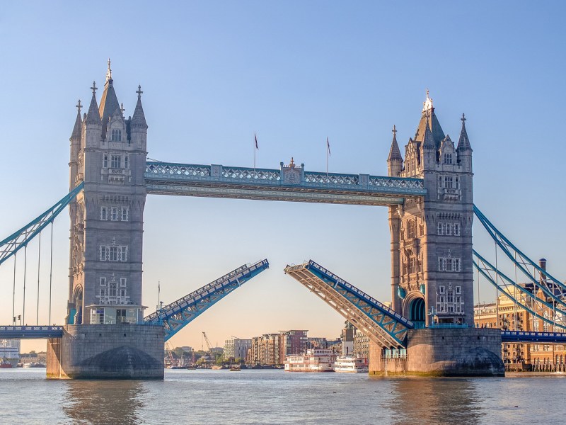 Kniffliger Brückenbau